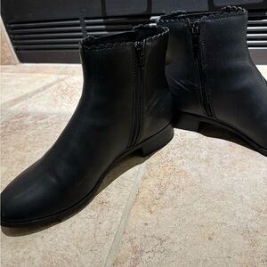 Charter Club black round toe ankle boot. Nearly new. Size 9. 1 & half inch heel.